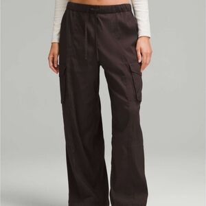 lululemon athletica Wide-Leg Cargo Pants - Dark Brown